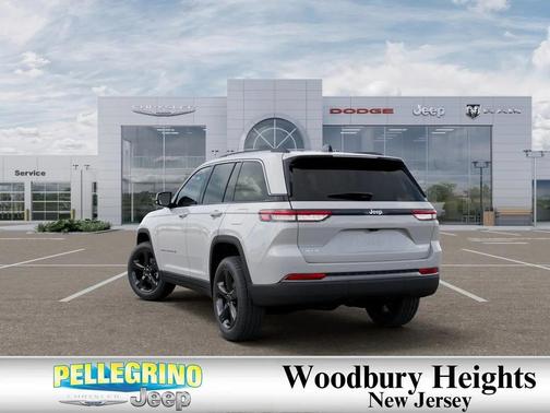 Bright White Clearcoat 2026 Jeep Grand Cherokee Limited