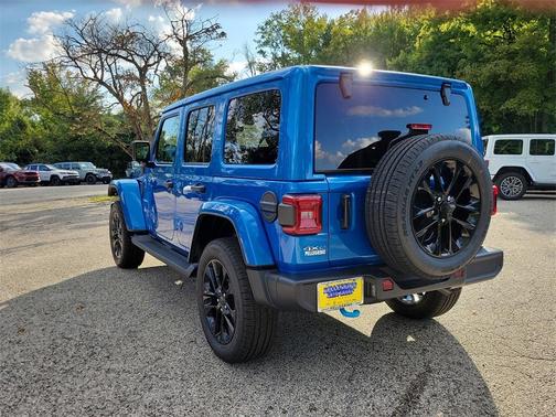 2024 Jeep Wrangler 4xe Sahara