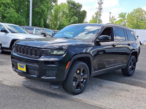 2025 Jeep Grand Cherokee L Laredo