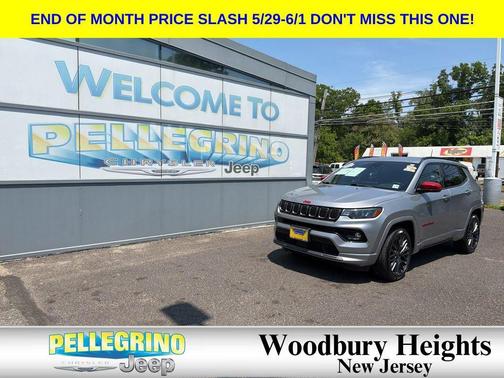 Billet Silver Metallic Clearcoat 2023 Jeep Compass (RED) Edition 4x4