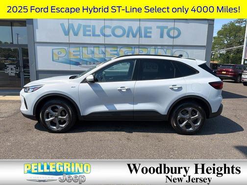 Space Silver Metallic 2025 Ford Escape ST-Line Select