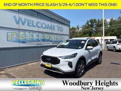 Space Silver Metallic 2025 Ford Escape ST-Line Select
