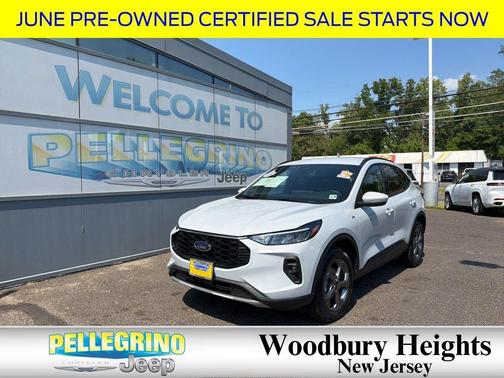 Space Silver Metallic 2025 Ford Escape ST-Line Select