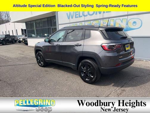 Granite Crystal Metallic Clearcoat 2021 Jeep Compass Latitude