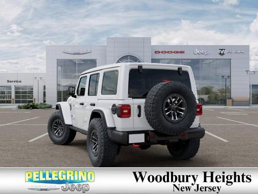 Bright White Clearcoat 2027 Jeep Wrangler Rubicon