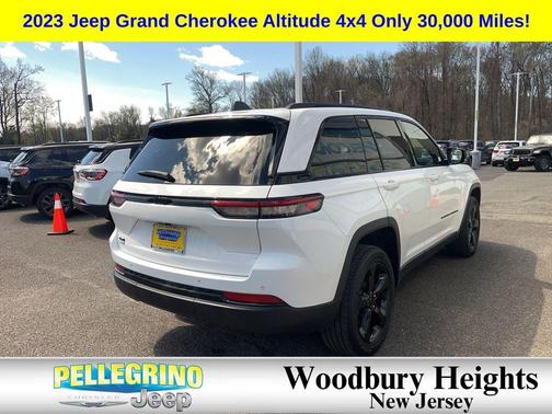 2023 Jeep Grand Cherokee Altitude