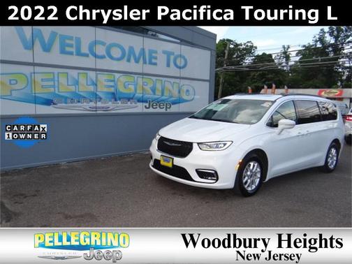 2022 Chrysler Pacifica Touring-L