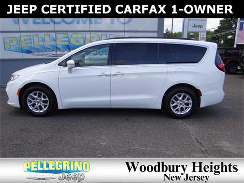 2022 Chrysler Pacifica Touring-L