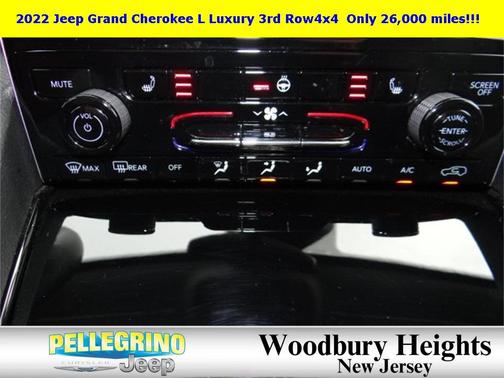 2022 Jeep Grand Cherokee L Laredo