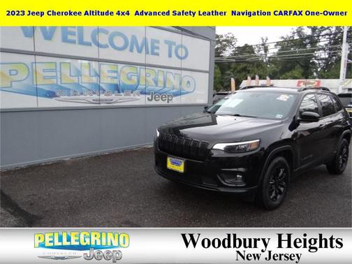 2023 Jeep Cherokee Altitude Lux