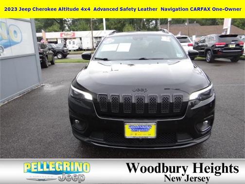 2023 Jeep Cherokee Altitude Lux