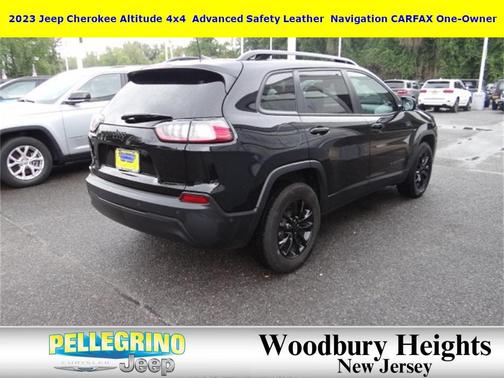 2023 Jeep Cherokee Altitude Lux