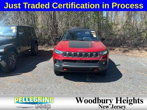 Red Hot Pearlcoat 2025 Jeep Compass Trailhawk
