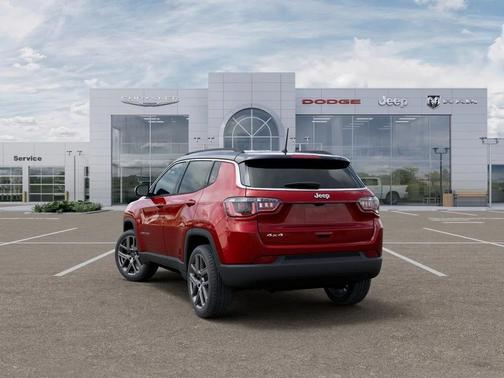 Red Hot Pearlcoat 2026 Jeep Compass Limited