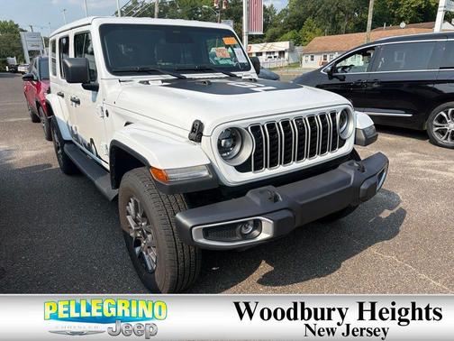 Bright White Clearcoat 2025 Jeep Wrangler Sahara