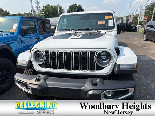 Bright White Clearcoat 2025 Jeep Wrangler Sahara