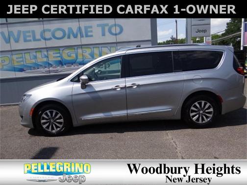 2020 Chrysler Pacifica Touring-L Plus
