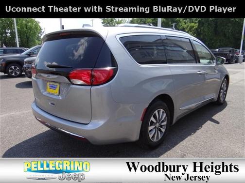 2020 Chrysler Pacifica Touring-L Plus