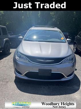 2020 Chrysler Pacifica Touring-L Plus