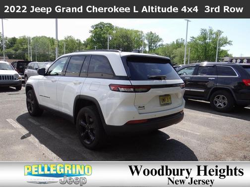 2022 Jeep Grand Cherokee Altitude