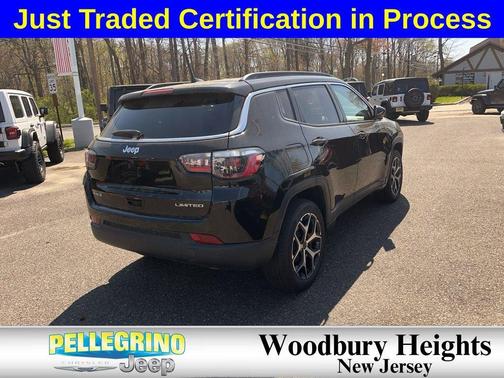 Diamond Black Crystal Pearlcoat 2025 Jeep Compass Limited