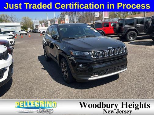 Diamond Black Crystal Pearlcoat 2025 Jeep Compass Limited