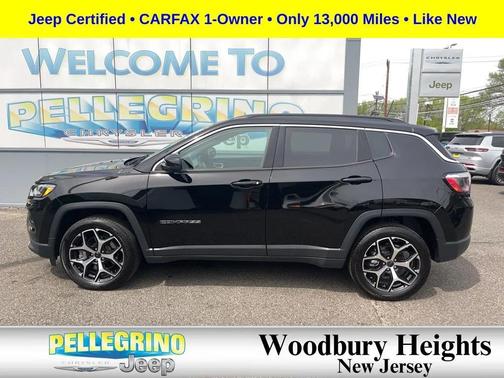 Diamond Black Crystal Pearlcoat 2025 Jeep Compass Limited
