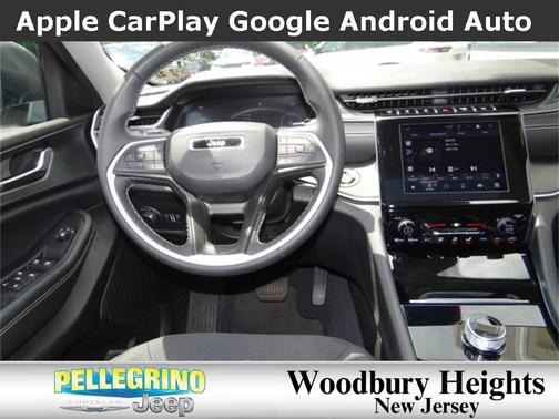 2023 Jeep Grand Cherokee Laredo X