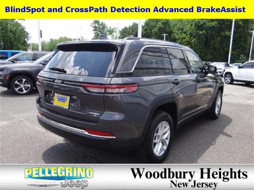 2023 Jeep Grand Cherokee Laredo