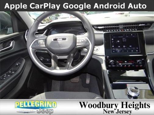 2023 Jeep Grand Cherokee Laredo