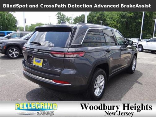 2023 Jeep Grand Cherokee Laredo X