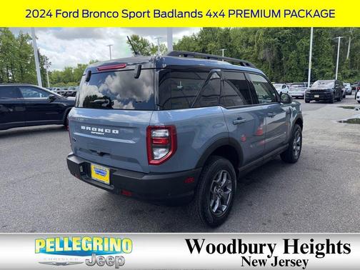 Azure Gray Metallic Tri-Coat 2024 Ford Bronco Sport Badlands
