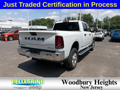 Bright White Clearcoat 2025 RAM 2500 Big Horn Crew Cab 4x4 6'4' Box