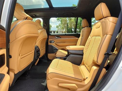 2025 Jeep Grand Cherokee L Summit