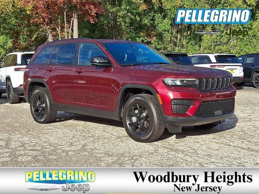 2025 Jeep Grand Cherokee Laredo