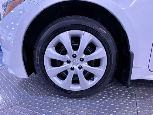 Wind Chill Pearl 2023 Toyota Corolla LE