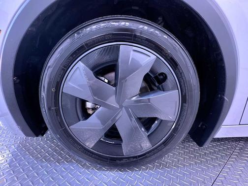 Cutting Edge 2023 Toyota Prius LE