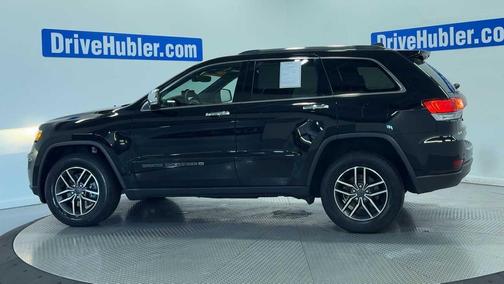 Diamond Black Crystal Pearlcoat 2022 Jeep Grand Cherokee Limited