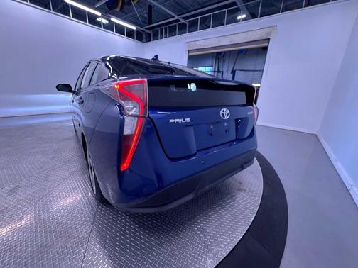 2017 Toyota Prius Three Touring