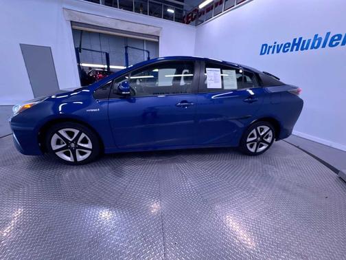 2017 Toyota Prius Three Touring