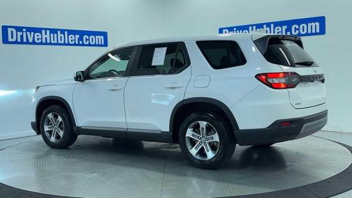 Platinum White Pearl 2023 Honda Pilot AWD EX-L 7 Passenger