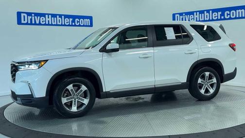 Platinum White Pearl 2023 Honda Pilot AWD EX-L 7 Passenger