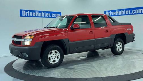 Victory Red 2004 Chevrolet Avalanche 1500