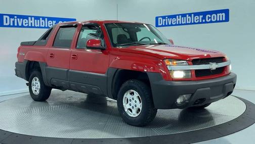 Victory Red 2004 Chevrolet Avalanche 1500