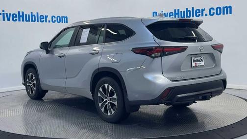 2025 Toyota Highlander XLE