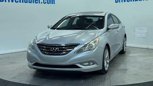 2011 Hyundai SONATA SE