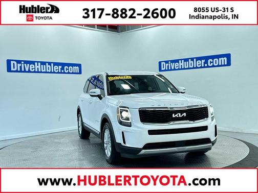 Glacial White Pearl 2022 Kia Telluride LX