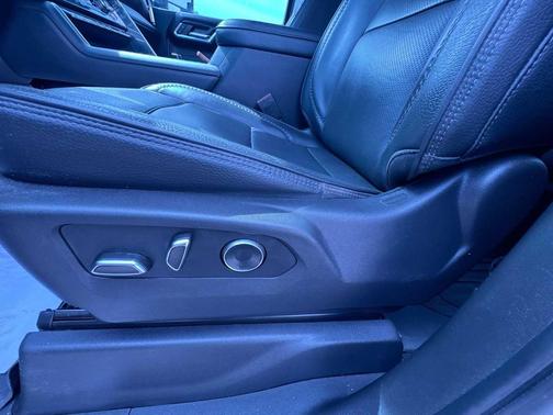 Onyx Black 2024 GMC Sierra 3500 Denali