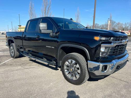 2025 Chevrolet Silverado 3500 LT