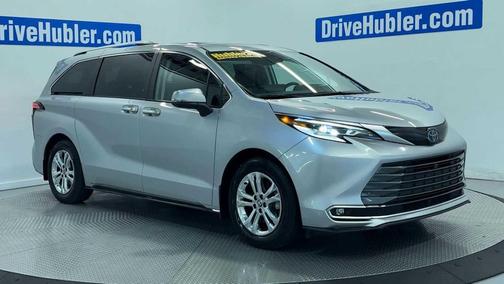 Celestial Silver Metallic 2023 Toyota Sienna Platinum